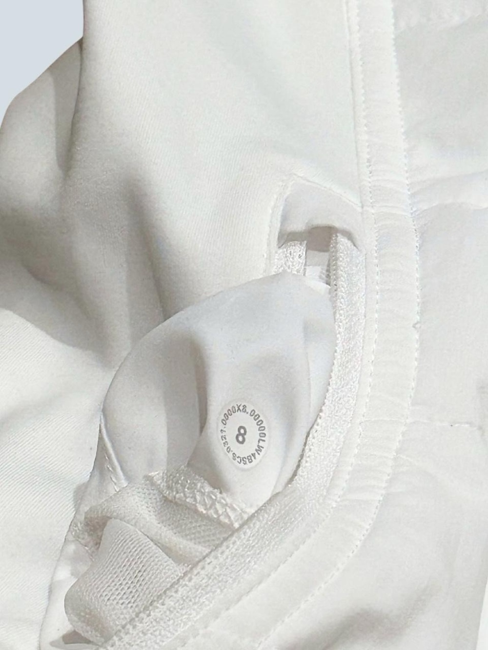 Lululemon White “Another Mile” Puffer Vest (Women’s 8) - Picture 6 of 8